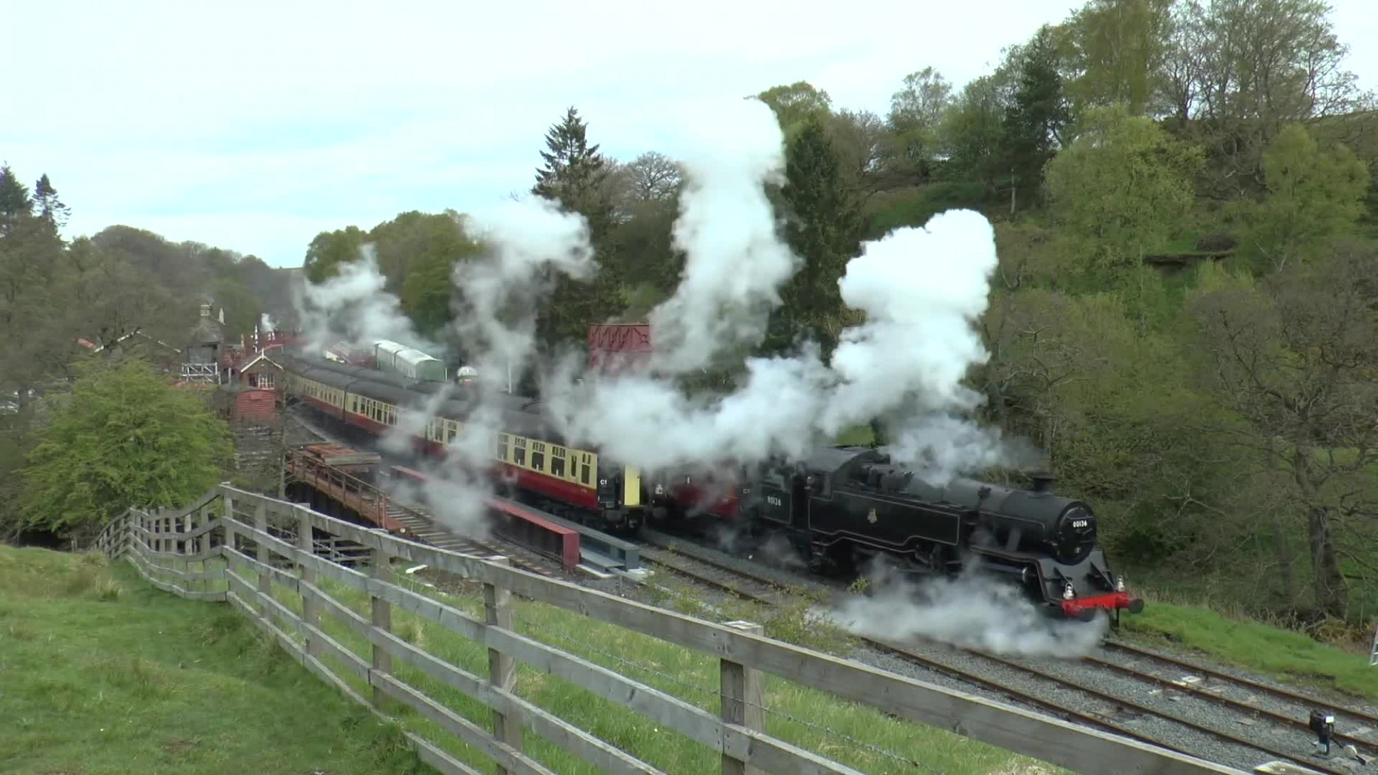 24Trains.tv - Steam spotting along the North Yorkshire Moors Railway (UK)